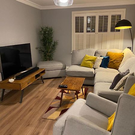Вилла Gleanntan House - Beautiful Family Town House Килларни Экстерьер фото