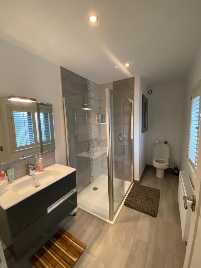 Вилла Gleanntan House - Beautiful Family Town House Килларни Экстерьер фото